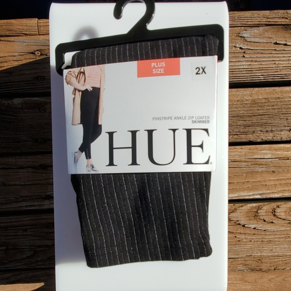HUE Pants - NWT- HUE LEGGINGS- 2XL